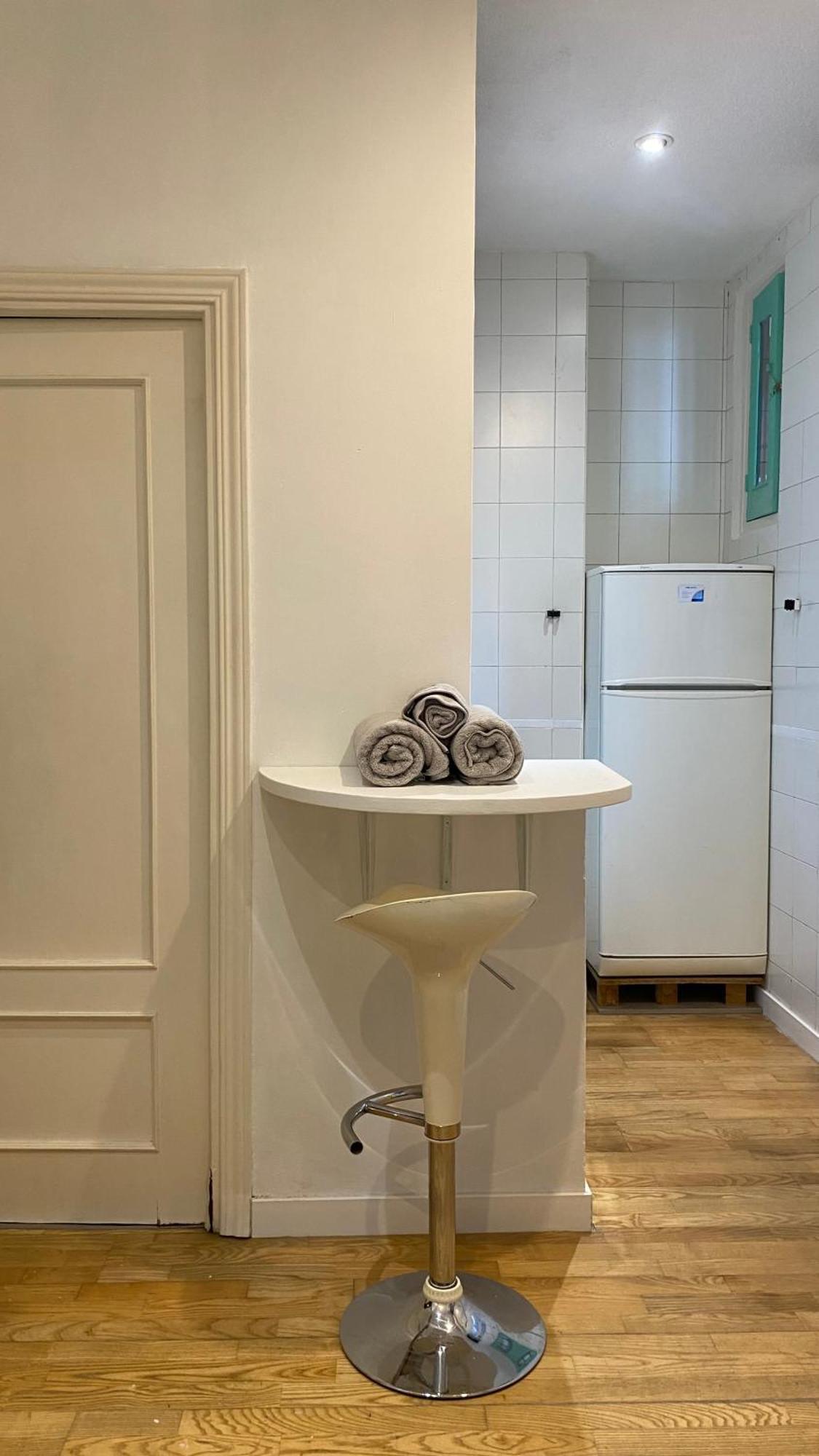 Apartamento En El Casco Antiguo Madrid Esterno foto